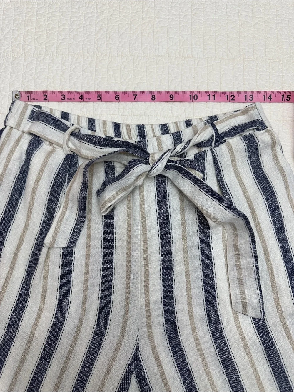 Love Tree Medium Linen Blend Stripe Cropped 25” Pants Tie Waist White Blue
